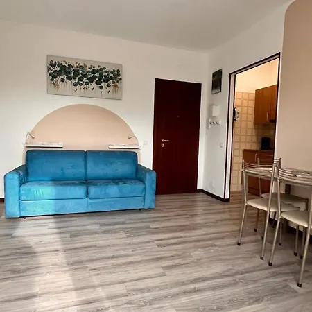 Casa Meda Rosa Πεσκιέρα ντελ Γκάρντα